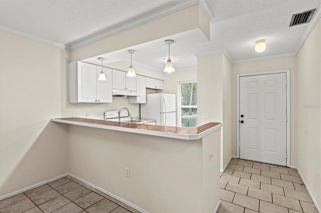 4631 SUMMERWIND DRIVE 16, Sarasota, FL 34234