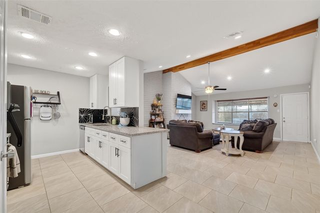 17115 Bougainvilla Lane, Friendswood, TX 77546