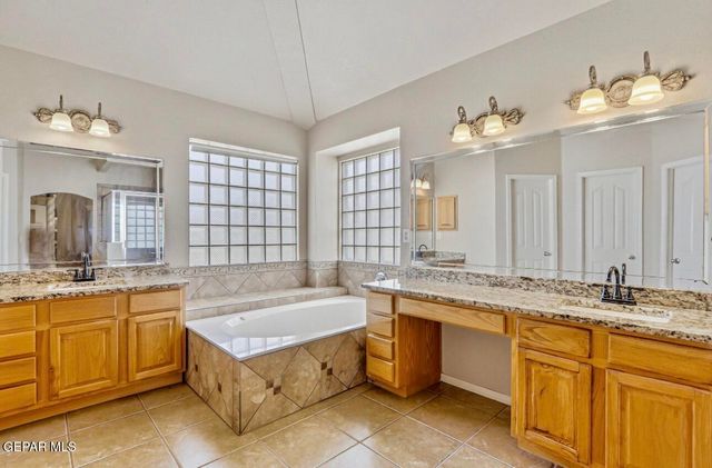 524 BREWSTER Place, El Paso, TX 79928