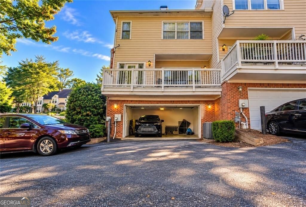 8620 Hope Mews Court, Sandy Springs, GA 30350 — photo 2