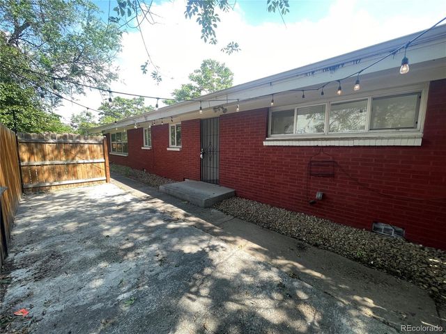 1930 Dallas Street, Aurora, CO 80010
