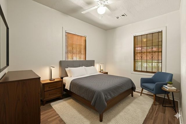 2315 Leffingwell Street, Houston, TX 77026