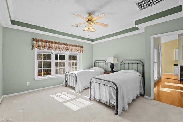 118 Riverwalk Lane, Jamestown, NC 27282