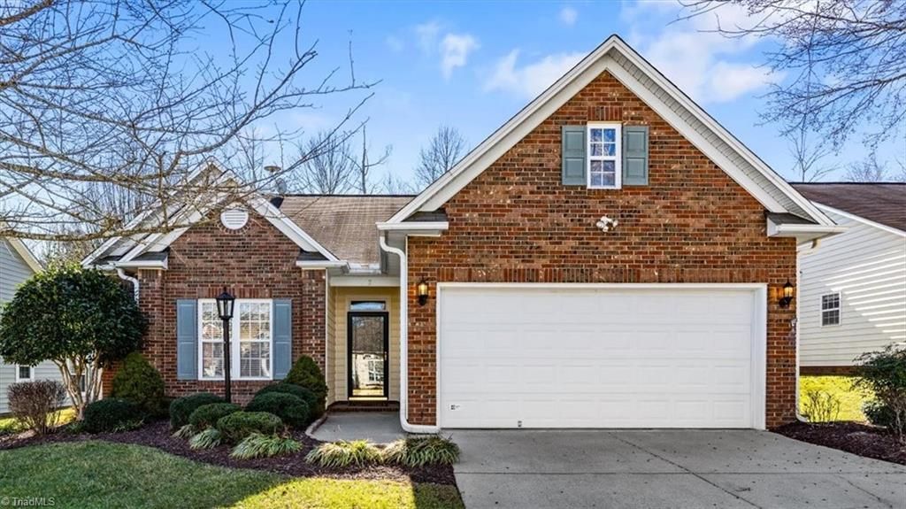 118 Riverwalk Lane, Jamestown, NC 27282