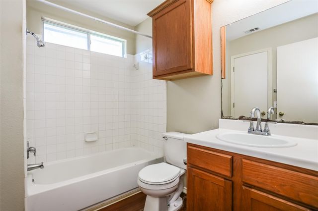 5813 Wideleaf DR, Austin, TX 78724