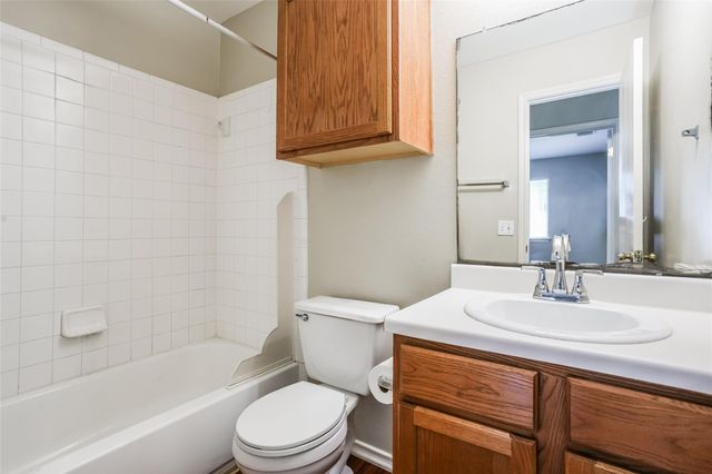 5813 Wideleaf DR, Austin, TX 78724