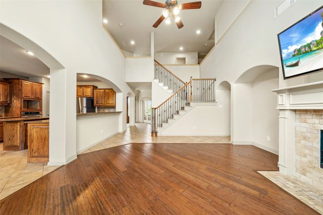 9616 Barksdale Drive, Fort Worth, TX 76244