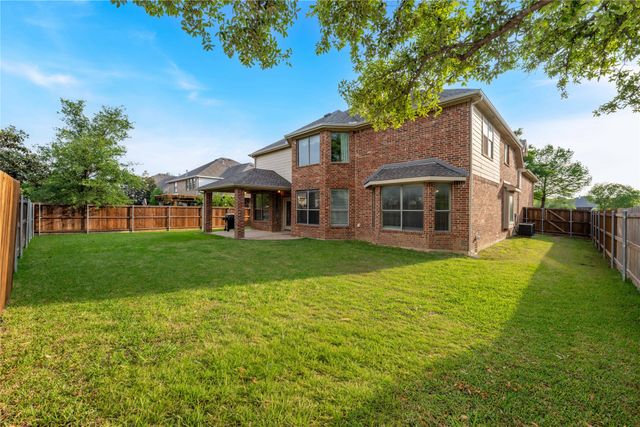9616 Barksdale Drive, Fort Worth, TX 76244