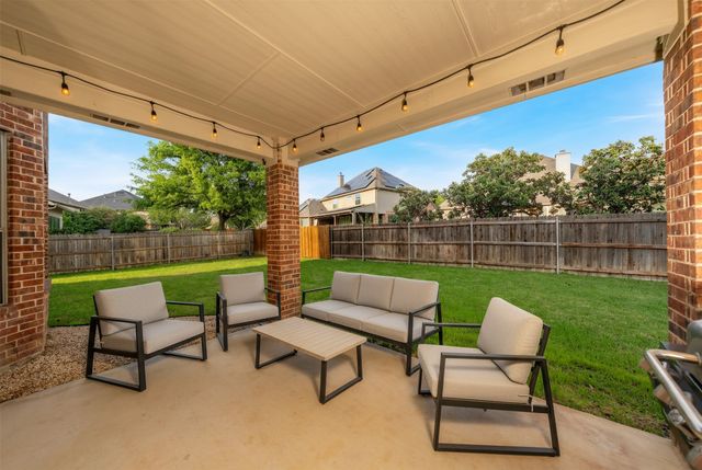 9616 Barksdale Drive, Fort Worth, TX 76244