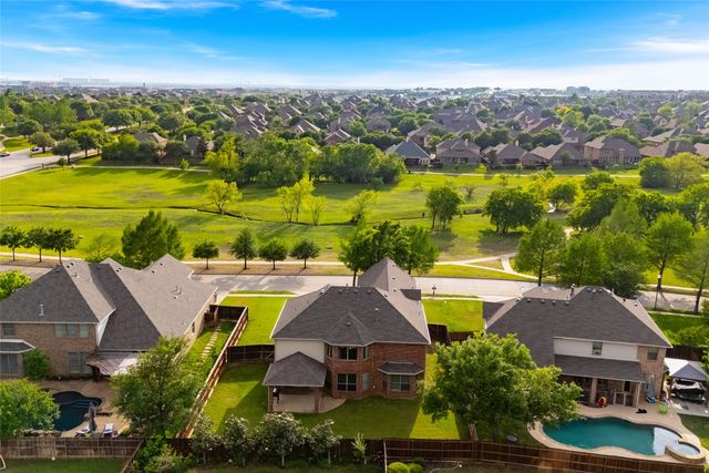 9616 Barksdale Drive, Fort Worth, TX 76244