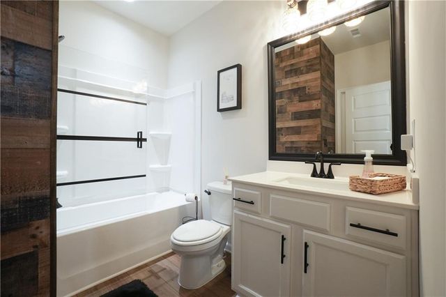 18 Ryston Way, Lawrenceville, GA 30045