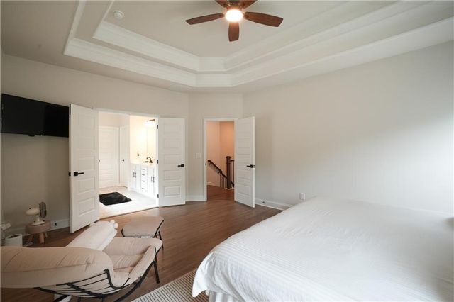 18 Ryston Way, Lawrenceville, GA 30045