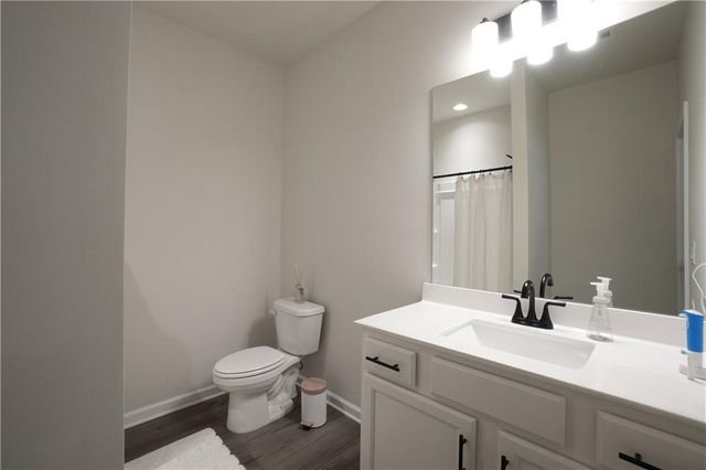 18 Ryston Way, Lawrenceville, GA 30045