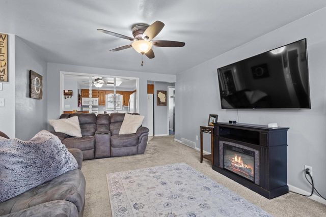 2120 E RIVER DRIVE, Green Bay, WI 54301