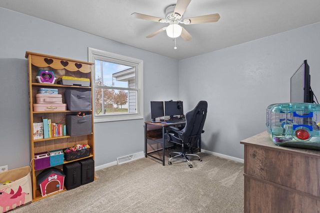 2120 E RIVER DRIVE, Green Bay, WI 54301