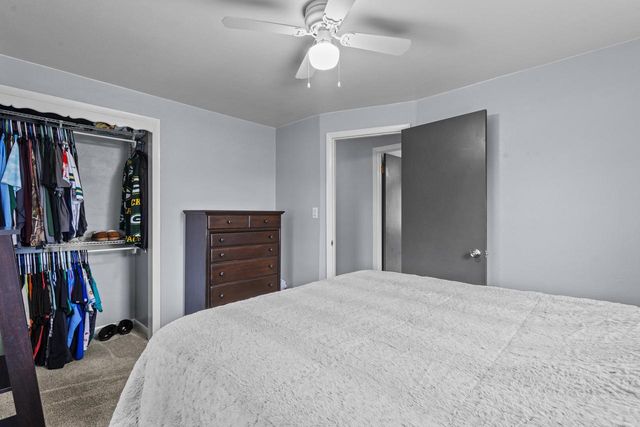 2120 E RIVER DRIVE, Green Bay, WI 54301