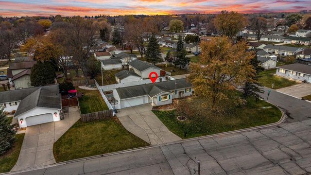 2120 E RIVER DRIVE, Green Bay, WI 54301