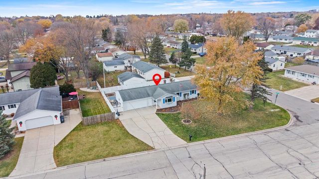 2120 E RIVER DRIVE, Green Bay, WI 54301