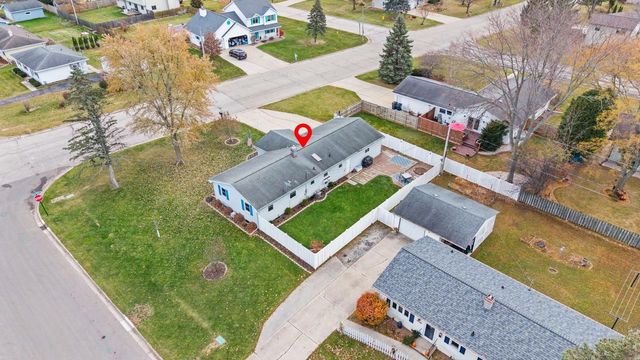 2120 E RIVER DRIVE, Green Bay, WI 54301