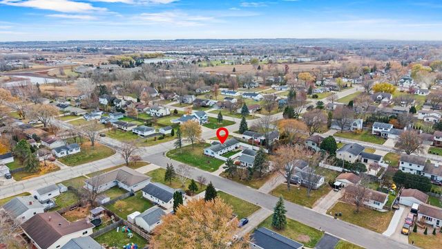 2120 E RIVER DRIVE, Green Bay, WI 54301