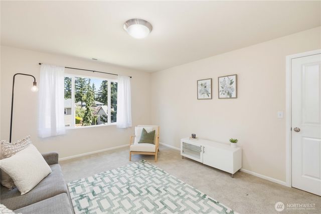 24070 SE 262nd Street, Maple Valley, WA 98038