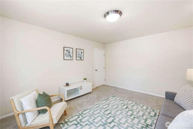 24070 SE 262nd Street, Maple Valley, WA 98038