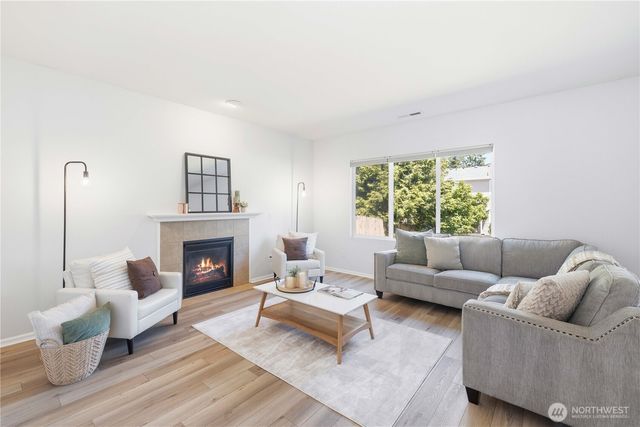 24070 SE 262nd Street, Maple Valley, WA 98038