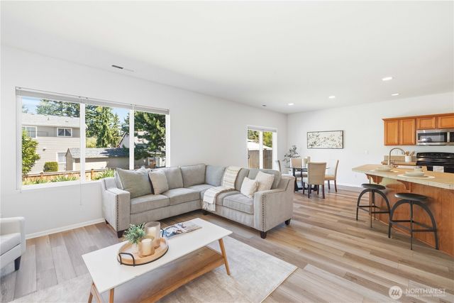 24070 SE 262nd Street, Maple Valley, WA 98038
