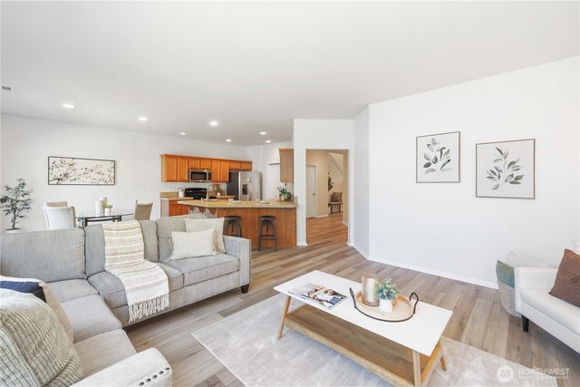 24070 SE 262nd Street, Maple Valley, WA 98038