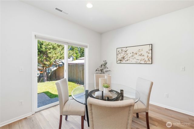 24070 SE 262nd Street, Maple Valley, WA 98038