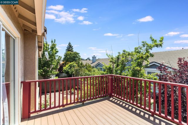 289 Crestview, Martinez, CA 94533