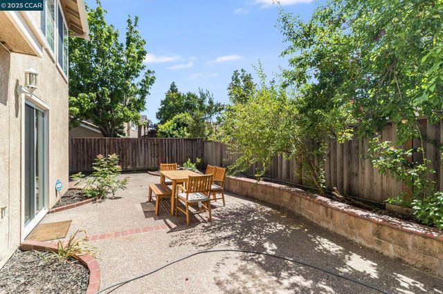 289 Crestview, Martinez, CA 94533