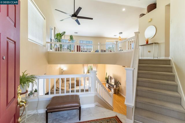 289 Crestview, Martinez, CA 94533