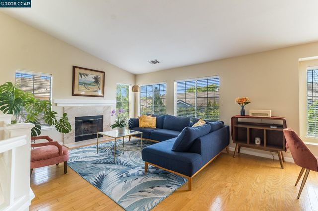 289 Crestview, Martinez, CA 94533