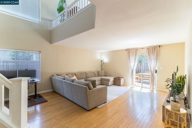 289 Crestview, Martinez, CA 94533