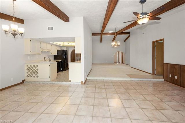 20014 Lake Vista CIR, Lehigh Acres, FL 33936
