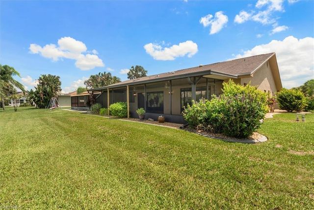 20014 Lake Vista CIR, Lehigh Acres, FL 33936