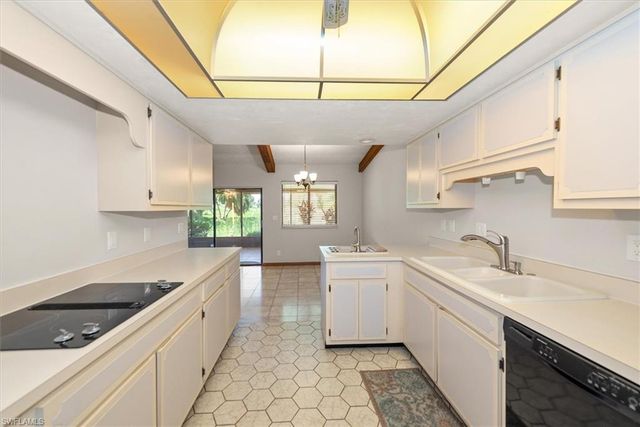 20014 Lake Vista CIR, Lehigh Acres, FL 33936