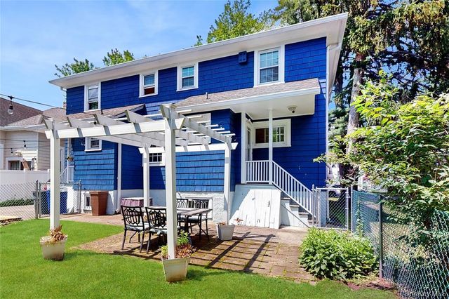460 Carol Place, Pelham, NY 10803
