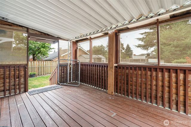1512 S Oakes Street, Tacoma, WA 98405