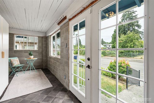 1512 S Oakes Street, Tacoma, WA 98405