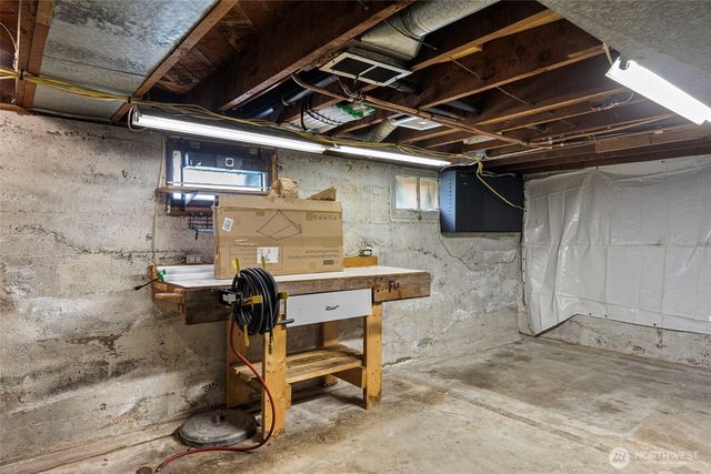 1512 S Oakes Street, Tacoma, WA 98405