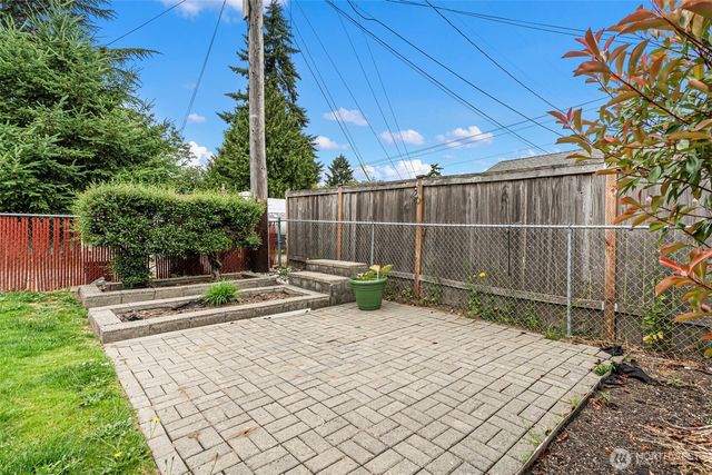 1512 S Oakes Street, Tacoma, WA 98405