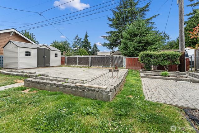 1512 S Oakes Street, Tacoma, WA 98405
