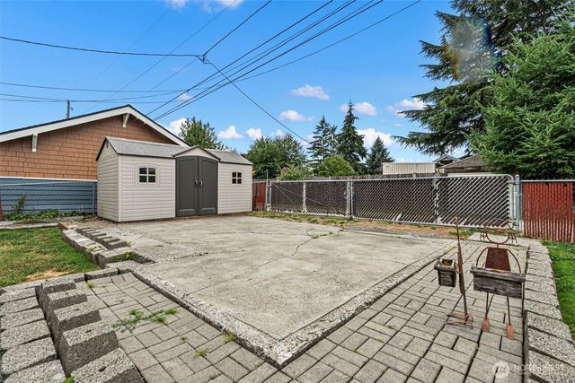 1512 S Oakes Street, Tacoma, WA 98405
