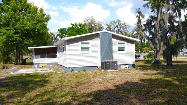 111 NE PALENCIA ROAD, Auburndale, FL 33823