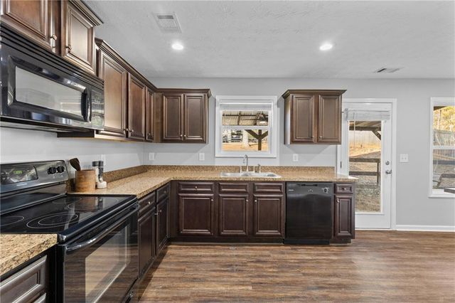 15 Jackson Farms Drive, Rockmart, GA 30153