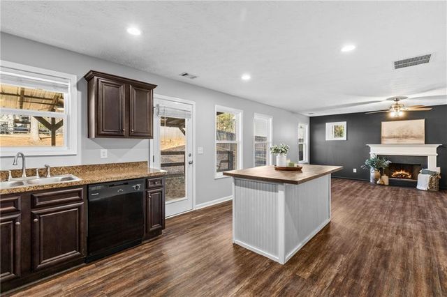 15 Jackson Farms Drive, Rockmart, GA 30153