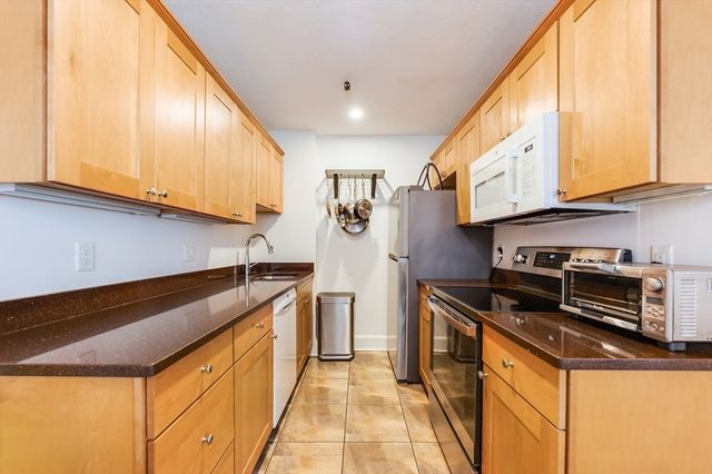86 Jersey St 6-4, Boston, MA 02215