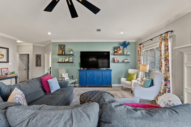 1320 Andy Dr, Conway, AR 72034